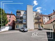 Dachgeschosswohnung mit Aufzug, Balkon und Ausbaumöglichkeit mit Dachterrasse - Schwabach