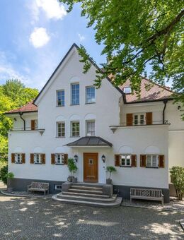 Top saniert: Villen-Residenz von 1924 in Traumlage - München