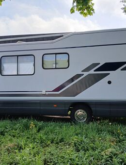 Nießmann & Bischoff Clou Liner 700 B Mercedes 817 H - Kennzeichen - Frechen
