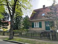 ***Kleine rustikale Doppelhaushälfte mit großem Garten und Pool*** - Blankenfelde-Mahlow