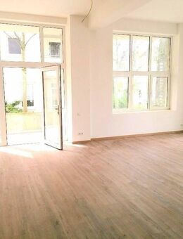 !! barrierefrei !! neu sanierte 2,5-Zimmer-Wohnung mit Terrasse !! - Chemnitz