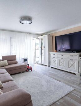 Attraktive Dachgeschoßwohnung in guter zentraler Lage - Schorndorf (Baden-Württemberg)