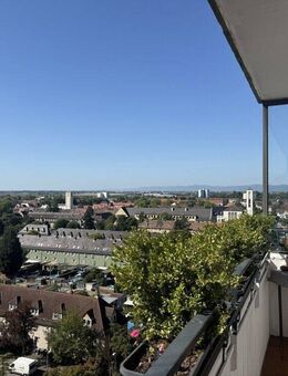 2-ZKB-Eigentumswohnung mit Loggia, Keller und Garage - Wohnen mit Weitblick im 11. Obergeschoss - Ludwigshafen (Rhein)