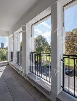 Cecilienallee: Stilvolle Luxuswohnung mit Rheinblick, Kaminzimmer & 2 TG-Stellplätzen - Düsseldorf