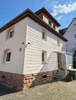 Doppelhaushälfte im Ortskern - Keltern