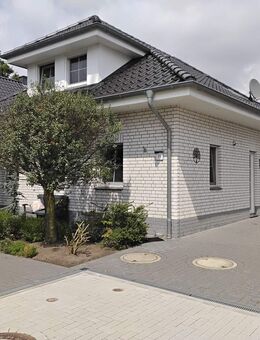 ***BÜSCHER IMMOBILIEN*** Sehr gepflegter und schicker Bungalow in schöner, bevorzugter Wohnlage von Epe - Gronau (Westfalen)