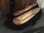 Neue schwarze High Heels - Verl