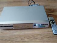 Panasonic PANASONIC DVD Recorder DMR-E500H Fernbedienung Eingebaute 400GB Harddisk. Aufnahmemodus, bis 709 Stunden. - Dübendorf