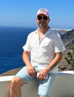 Er sucht ihn - Stuttgart