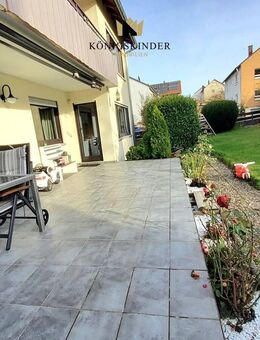 Wunderschöne Erdgeschoßwohnung mit Terrasse, Garten, Garage, XL-Keller und eigene Waschküche - Deizisau