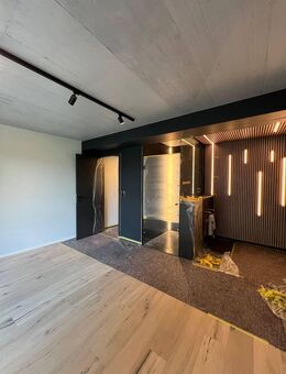 Modernes Wohnen im Erstbezug – 4-Zimmer-Traum mit Loggia und Designerbadezimmer! - Amberg