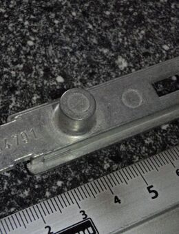 Hueck-Verriegelungsschieber 904791 - Ulmen