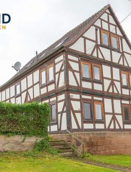 Historisches Mehrfamilienhaus mit Potenzial in ruhiger Lage von Bischhagen! - Hohes Kreuz