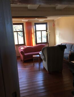 Wohnen im Fachwerkhaus. 3 Wohneinheiten. Attraktiver Teilausbau. Großer Obstgarten. Ruhige Ortslage. - Calvörde