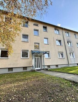 Bei VIVAWEST die Sonnenstrahlen auf dem eigenen Balkon genießen. - Bochum