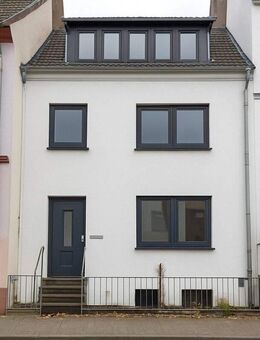 Kernsaniertes Zweifamilienhaus in Woltmershausen // Kapitalanlage möglich - Bremen