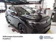 VW Tiguan, 1.5 eTSI R-Line, Jahr 2024 - Frankfurt (Main)