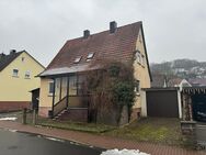 Einfamilienhaus mit guter Substanz - Modernisierungsstau! - Rotenburg (Fulda)