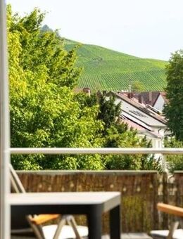 Exklusives Dachgeschossjuwel mit Kappelbergblick und Tiefgaragenstellplatz - Fellbach
