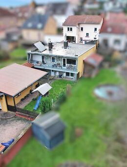 3 Häuser Ein Preis - Mehrgeneartionenglück auf insgesamt 297 qm Wohnfläche mit 615 qm Grundstück - Frei-Laubersheim