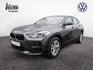 BMW X2, xDrive 25e Advantage, Jahr 2020 - Uelzen