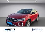 VW T-Roc, 1.5 TSI Style, Jahr 2023 - Schwerin