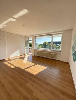 Einladende 3-Zimmer-Wohnung mit einer angenehm wohnlichen Atmosphäre in zentraler Lage mit Balkon - Frankfurt (Main)