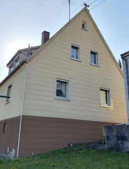 Einfamilienhaus mit Garten und Garage in Röttingen! - Röttingen