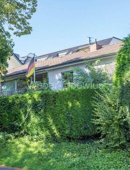 Einfamilienhaus mit Südbalkon, Garten + Garage in attraktiver Zentrumslage - Much