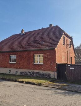 Großes Bauernhaus mit Nebengebäude, Werkstatt und 1161 m² Grundstück in Großschwabhausen - Jena