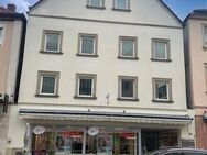 Attraktive 2-Zimmer-Stadtwohnung in der Innenstadt, inklusive Einbauküche, frei ab 01.08.2025 - Haßfurt