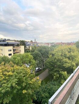 Charmante Dachgeschoss-Maisonette mit Weitsicht! - Fellbach