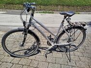 Gut erhaltenes Damen-Trekkingrad - Schäftlarn
