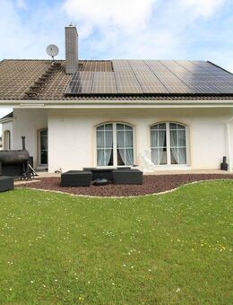 Hier beginnt Ihr neues Leben - Charmantes Haus mit Traumgrundstück in Albstadt - Albstadt
