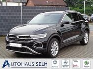 VW T-Roc, 1.5 TSI Move R, Jahr 2023 - Selm