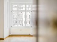 Top-Investment auf der Karl-Heine-Straße: Vermiete 2-Zimmer-Altbauwohnung mit Erkerzimmer - Leipzig
