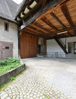 Ehemaliges Bauernhaus mit großer Scheune im beliebten Oberdorf von Haltingen - Weil (Rhein)