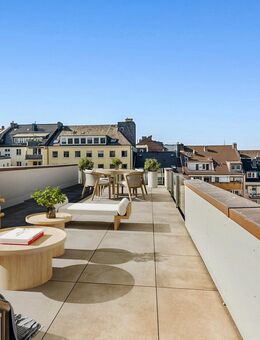 Einzigartige Terrasse mit 68 m² Freifläche zum ruhigen Innenhof - Neubau Erstbezug - Düsseldorf