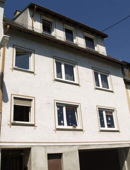 Vermietetes 3-Familienhaus mit Garage in Lorch am Rhein zu verkaufen - Lorch (Hessen)