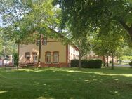 Kleines Reihenhaus im Reußpark mit Terrasse und kleiner Gartenfläche, Tiefgarage mgl - Gera