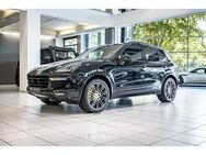 Porsche Cayenne Turbo S BURMESTER CHRONO SPORTAGA PANO - Hannoversch Münden Zentrum