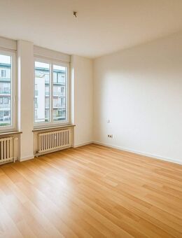 Sanierte 2-Zimmer-Wohnung in Schönefeld - gehobenes Wohnen mit Charme - Schönefeld