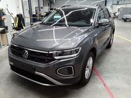 VW T-Roc, 2.0 TDI Life, Jahr 2024 - Wackersdorf