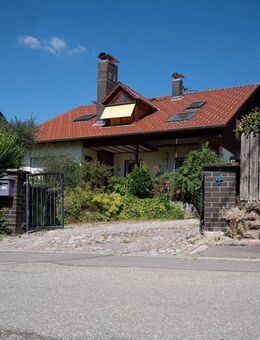 Mehrgenerationenhaus mit drei Wohneinheiten, Garten und Waldrandlage - Wilhelmsfeld