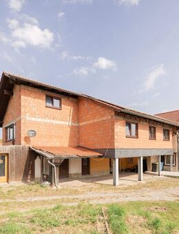 Viel Platz! Großes Haus mit Anbau aus dem Jahr 2000 und Photovoltaikanlage! - Auengrund