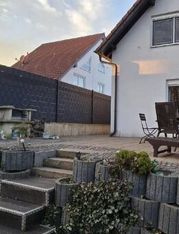 JUNGES EINFAMILIENHAUS MIT DOPPELGARAGE IN RUHIGER LAGE - Radevormwald (Stadt auf der Höhe)