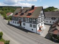 Denkmalgeschütztes Mehrfamilienhaus in einmaligem Zustand mit besonderem Ambiente und Seesicht - Öhningen