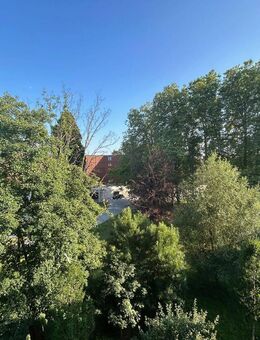 Petershausen-Ost, 4,5-Zimmer-Wohnung im 4. OG am Büdingen-Park mit Garage - Konstanz