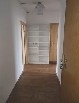 Gepflegte 4-Zimmer-Wohnung mit Balkon - Mülsen