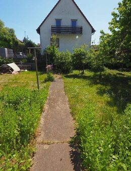 FREISTEHENDES EINFAMILIENHAUS MIT GARAGE UND GARTEN IN ZWEIBRÜCKEN-IXHEIM - Zweibrücken